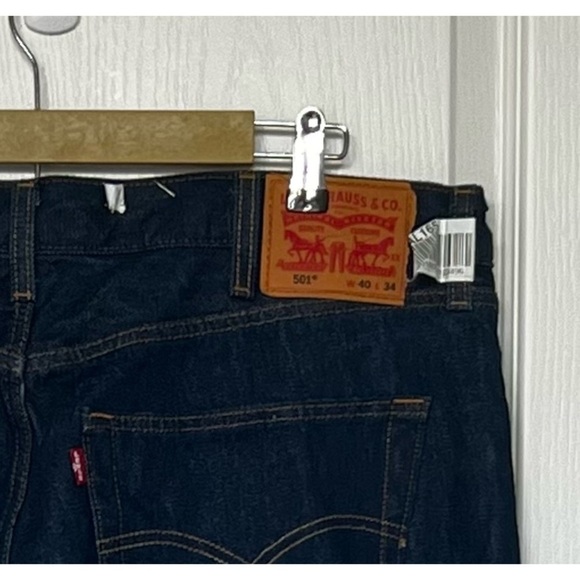 NWOT Levi’s Men’s 501 Original Shrink to Fit Jeans Button Fly Size 40W X 34L - Picture 11 of 13